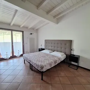 Bed & Breakfast Torrechiara Couette-café